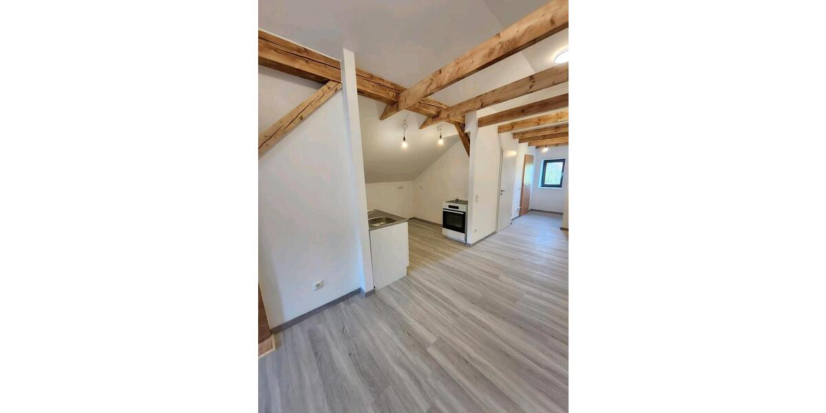 Dachgeschoßwohnung Teisnach - 2 Zimmer, 880&euro; | Angebot:21695159