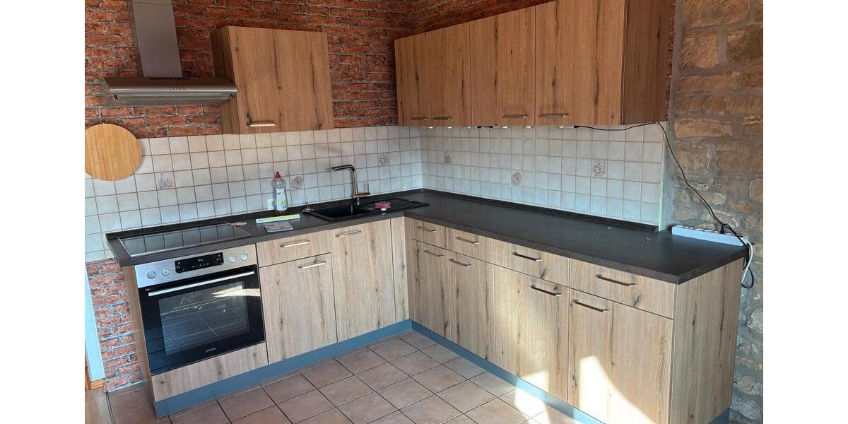 Etagenwohnung Hackenheim - 5 Zimmer, 140 m&sup2;, 1.250&euro; | Angebot:26135741