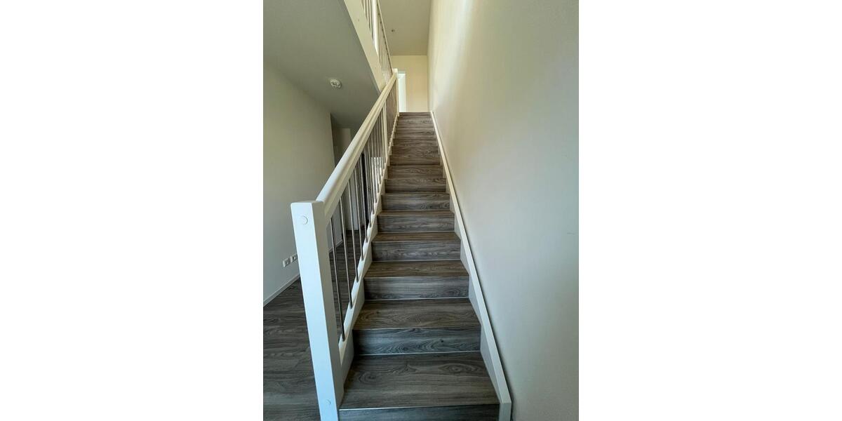 Etagenwohnung Wolfsburg - 4 Zimmer, 123 m&sup2;, 1.518&euro; | Angebot:26441394