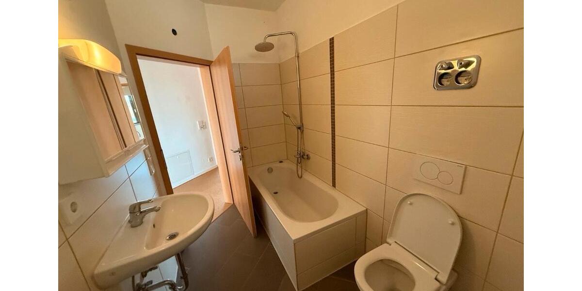 Etagenwohnung Mainleus - 2 Zimmer, 65 m&sup2;, 520&euro; | Angebot:26337864