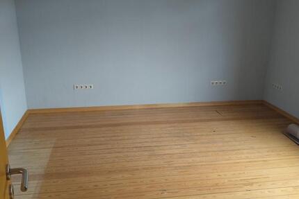 Wohnung Zweibrücken - 3 Zimmer, 67 m&sup2;, 530&euro; | Angebot:25181144