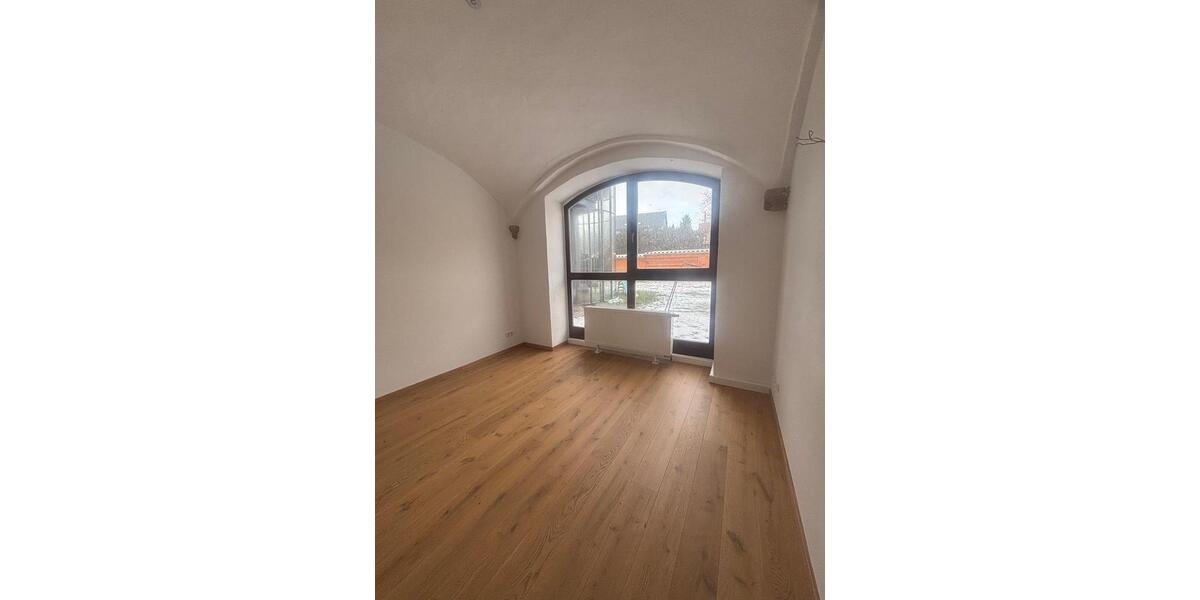 Erdgeschoßwohnung Klipphausen - 5 Zimmer, 143 m&sup2;, 1.602&euro; | Angebot:24508001