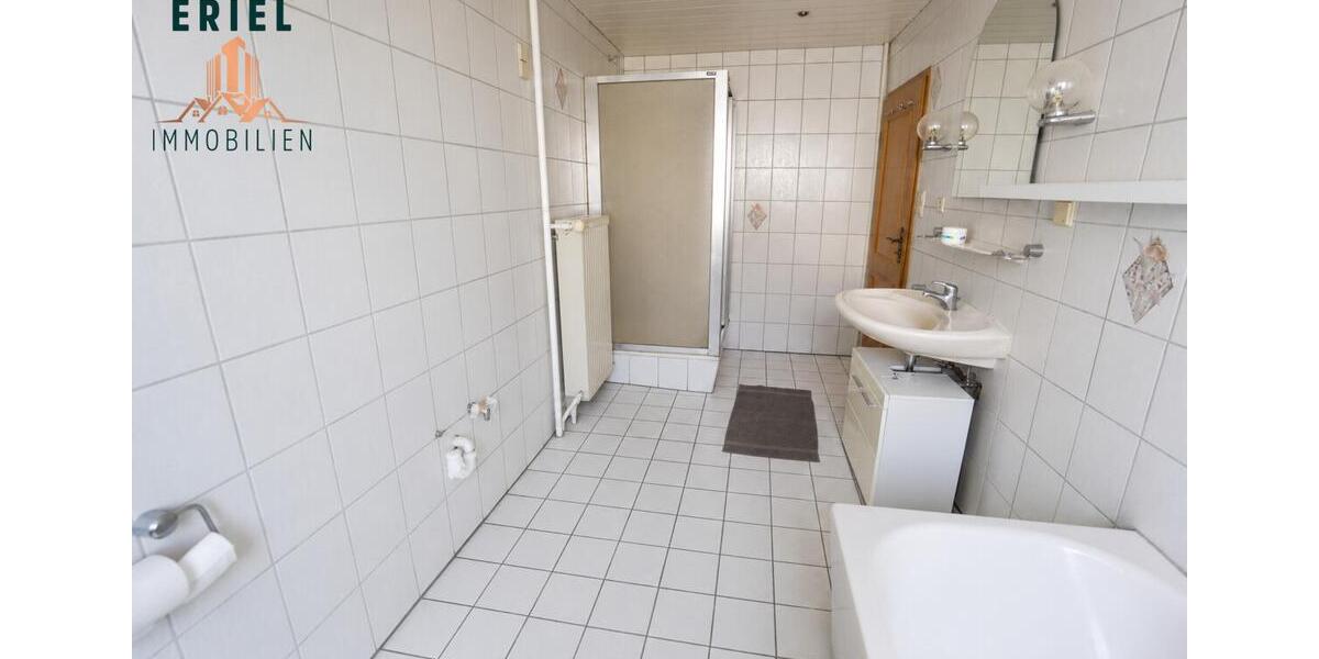 Etagenwohnung Aurich - 5 Zimmer, 125 m&sup2;, 950&euro; | Angebot:26480938