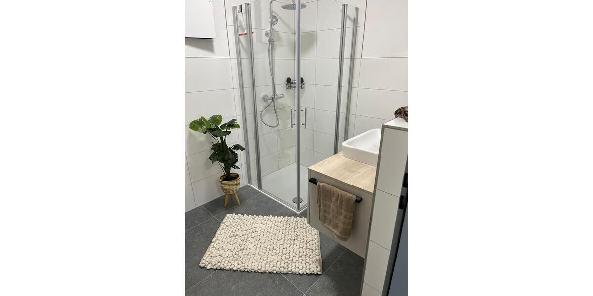 Erdgeschoßwohnung Rheinhausen - 1 Zimmer, 25 m&sup2;, 1.000&euro; | Angebot:26023514