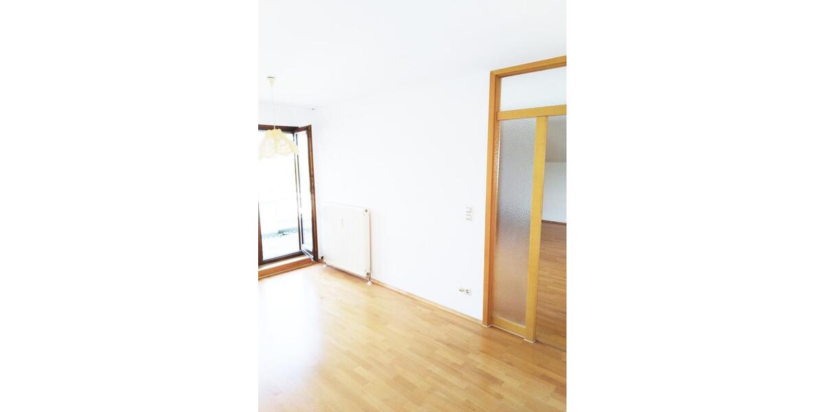 Dachgeschoßwohnung Bad Boll - 3.5 Zimmer, 94 m&sup2;, 1.050&euro; | Angebot:26582541