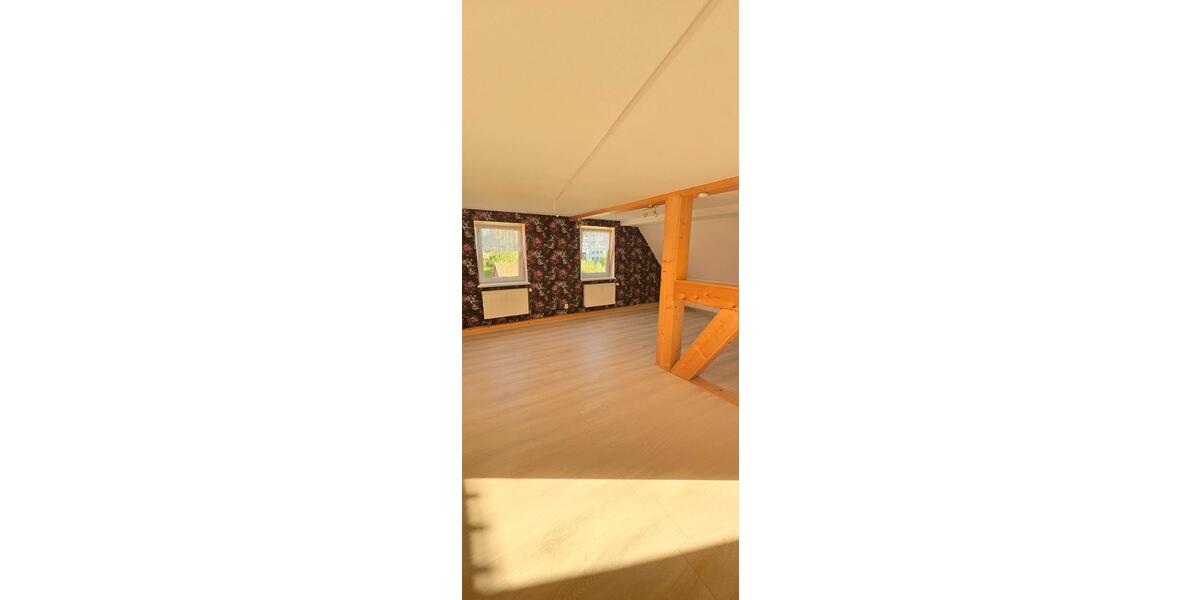 helle 3 Raumwohnung 74 qm² reine Nutzfläche, Stellplatz Nebengela zimmer