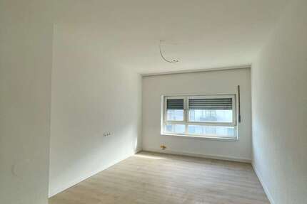 Wohnung Ludwigshafen am Rhein - 3 Zimmer, 67 m&sup2;, 677&euro; | Angebot:26213229
