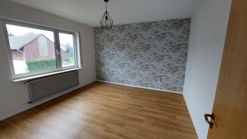 4-Zimmer-Wohnung mit 2 Balkonen in Kraichtal-Neuenbürg 4 zimmer