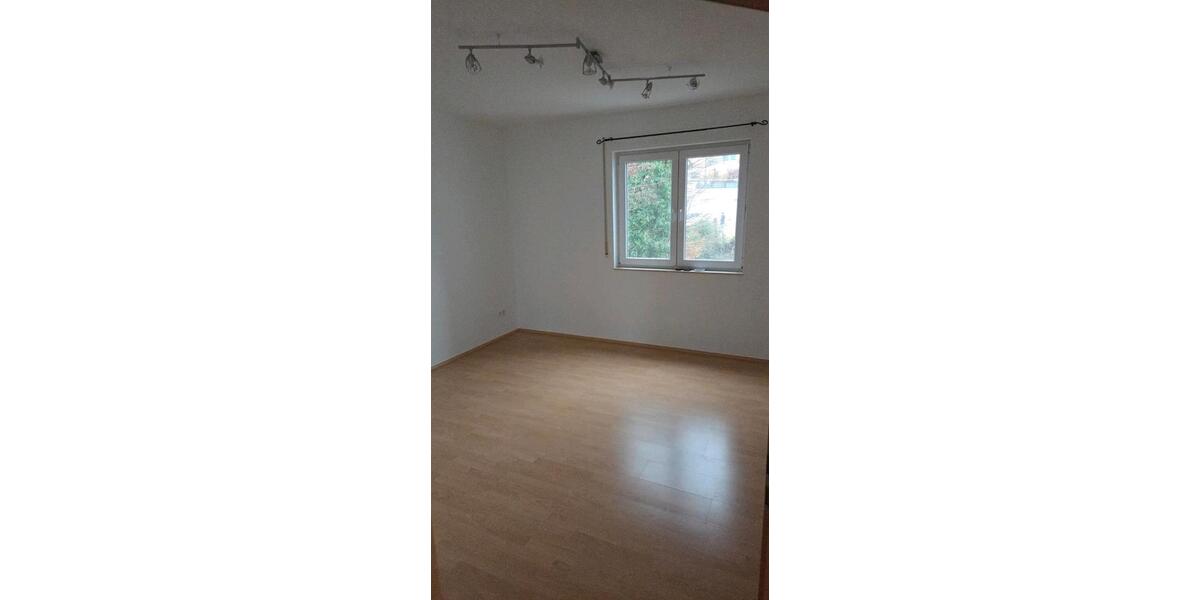 Etagenwohnung Pirmasens Fehrbach - 4 Zimmer, 98 m&sup2;, 950&euro; | Angebot:26701696