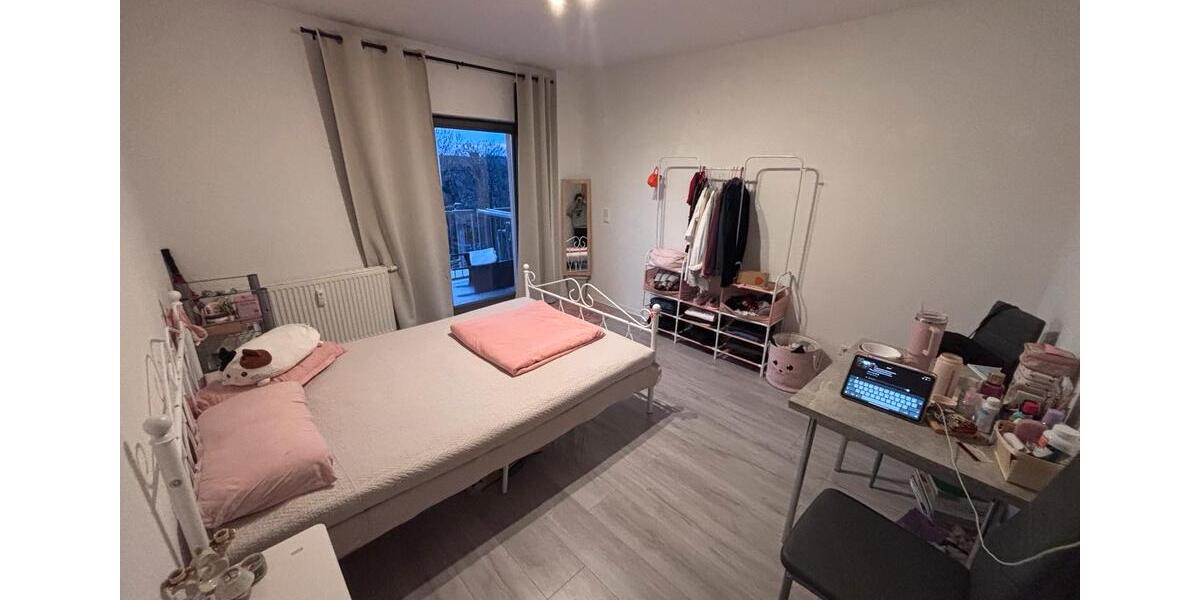 Zimmer zu vermieten + Möbel zu verkaufen (WG) 1 zimmer
