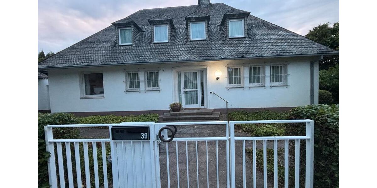 Zimmer❗️(einzeln) zu vermieten in der Senioren WG ”Villa Stern“ 14 zimmer