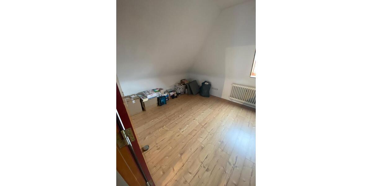 Dachgeschoßwohnung Pahlen - 3 Zimmer, 65 m&sup2;, 650&euro; | Angebot:25980685