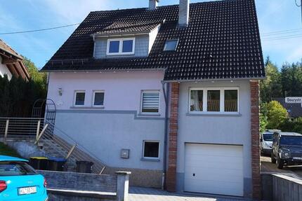 Haus Kaiserslautern Einsiedlerhof - 6 Zimmer, 160 m&sup2;, 1.800&euro; | Angebot:26630998