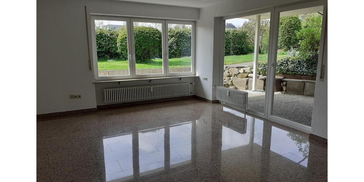 Helle 2,5 Zimmer Wohnung in zentrumsnaher Lage von Engen 2.5 zimmer