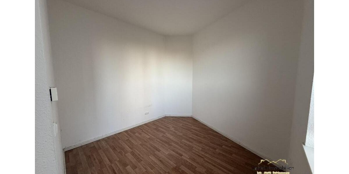 Erdgeschoßwohnung Bitterfeld-Wolfen Bitterfeld - 1 Zimmer, 30 m&sup2;, 255&euro; | Angebot:26564403