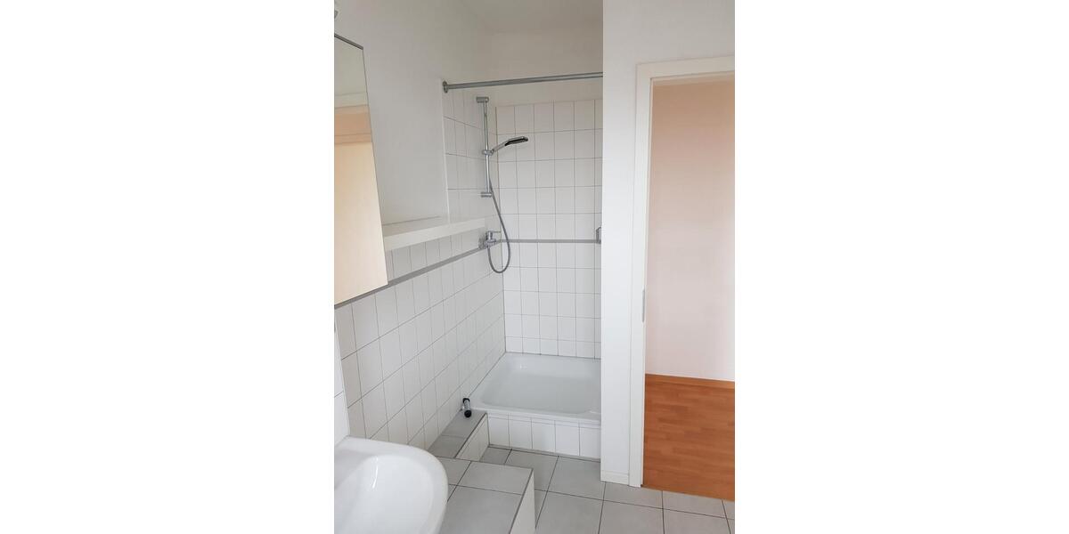 Dachgeschoßwohnung Flensburg Falkenberg - 2 Zimmer, 65 m&sup2;, 585&euro; | Angebot:26132625