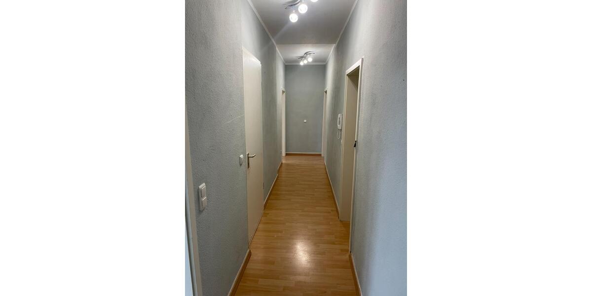 Etagenwohnung Wuppertal - 3 Zimmer, 83 m&sup2;, 535&euro; | Angebot:25257723