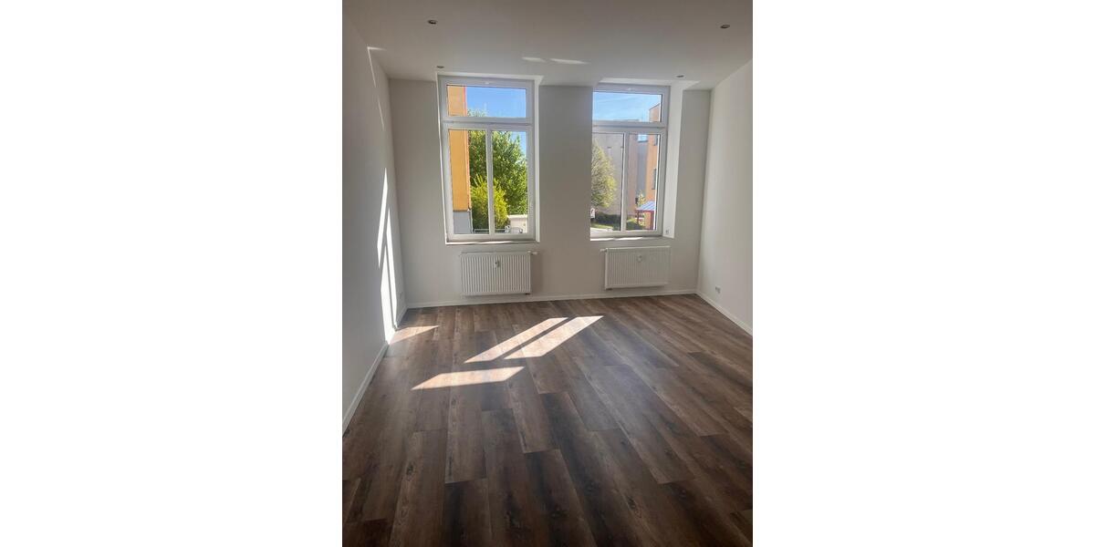 Hochparterre Hohenstein-Ernstthal Ernstthal - 3 Zimmer, 79 m&sup2;, 560&euro; | Angebot:26646094