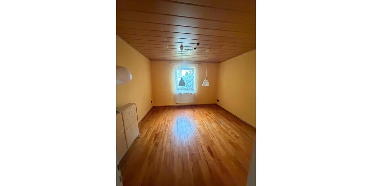 Einfamilienhaus Eggolsheim - 5 Zimmer, 135 m&sup2;, 1.650&euro; | Angebot:26634670
