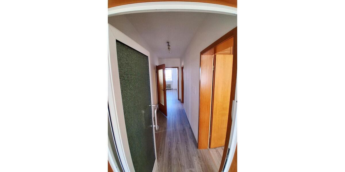Dachgeschoßwohnung Lindhorst - 3 Zimmer, 86 m&sup2;, 770&euro; | Angebot:26562572