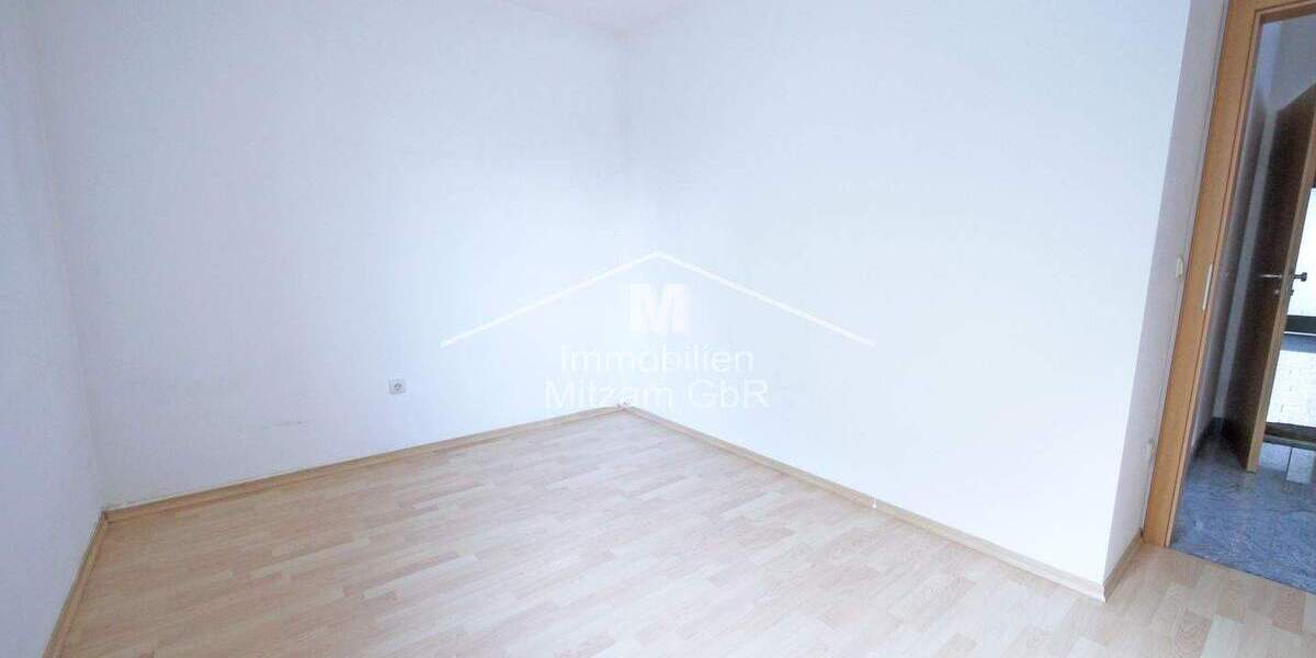 Kompakte 3-Zimmer-Ergeschoss-Whg. mit EBK und Garage in ruhiger Lage von Töging 3 zimmer