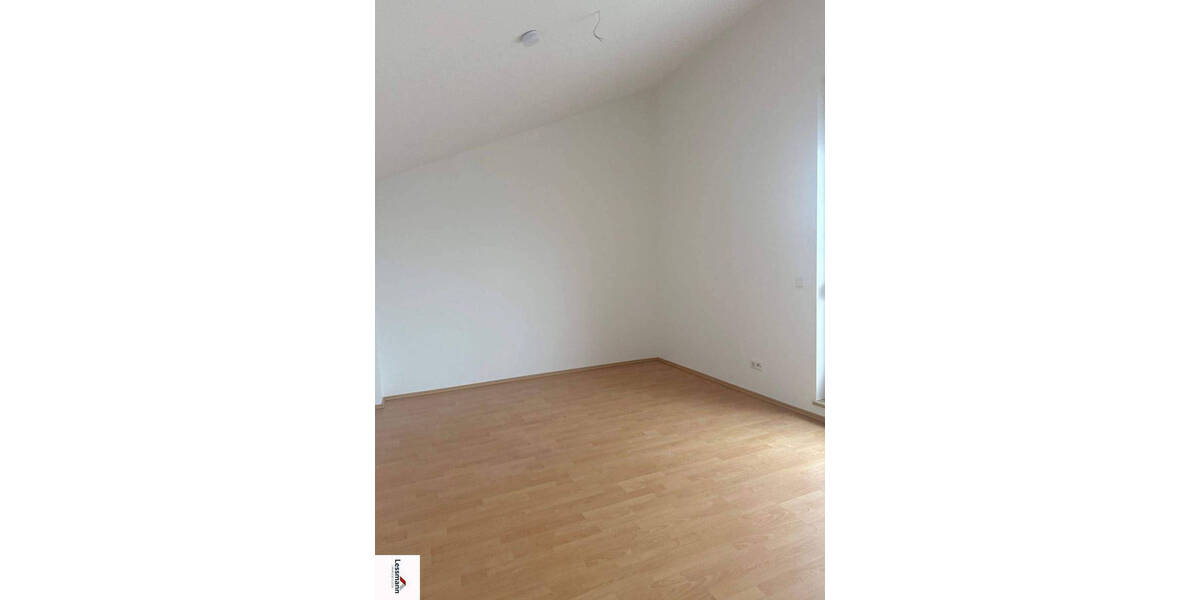Reihenmittelhaus Feucht - 6 Zimmer, 152 m&sup2;, 1.500&euro; | Angebot:26730698