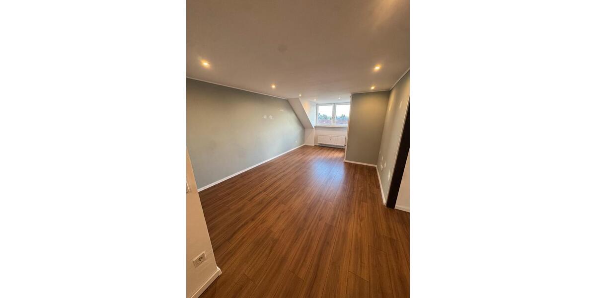 Dachgeschoßwohnung Wolfsburg Alt-Wolfsburg - 3 Zimmer, 65 m&sup2;, 700&euro; | Angebot:26606682