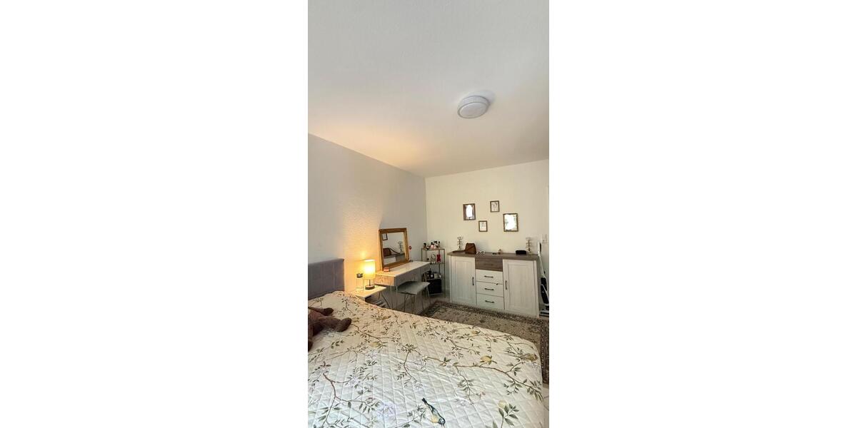 Etagenwohnung Siegburg - 2 Zimmer, 75 m&sup2;, 1.400&euro; | Angebot:26432732
