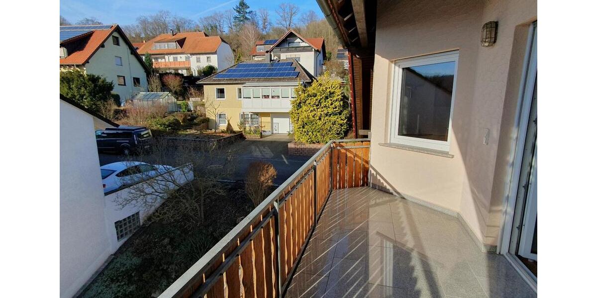 Schöne Dachgeschosswohnung in Eltmann 3.5 zimmer