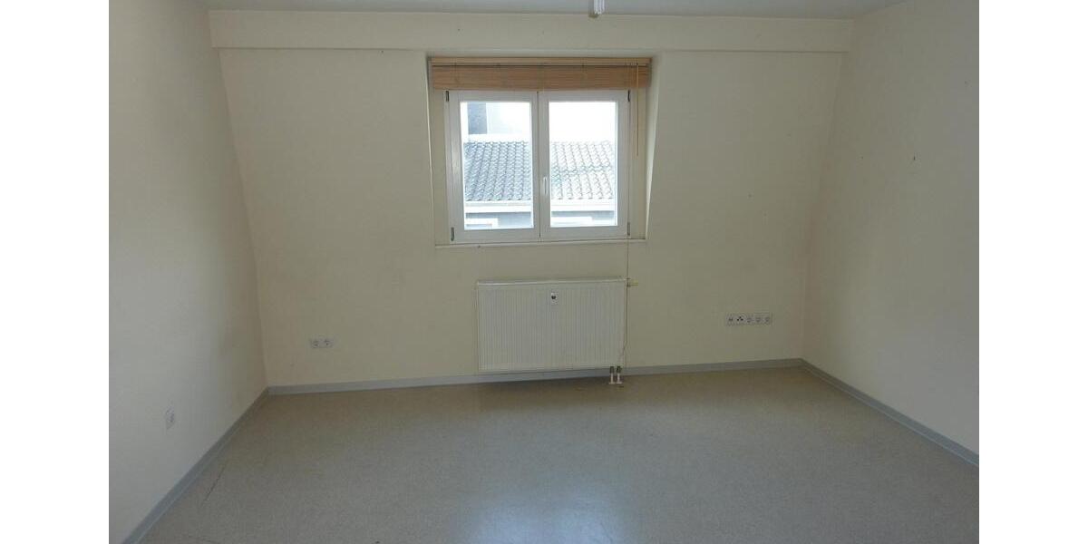 Etagenwohnung Trier - 3 Zimmer, 94 m&sup2;, 1.050&euro; | Angebot:26698656