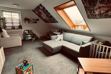 Schöne DG Wohnung in Marne ab dem 01.02.2026 zu vermieten 3 zimmer