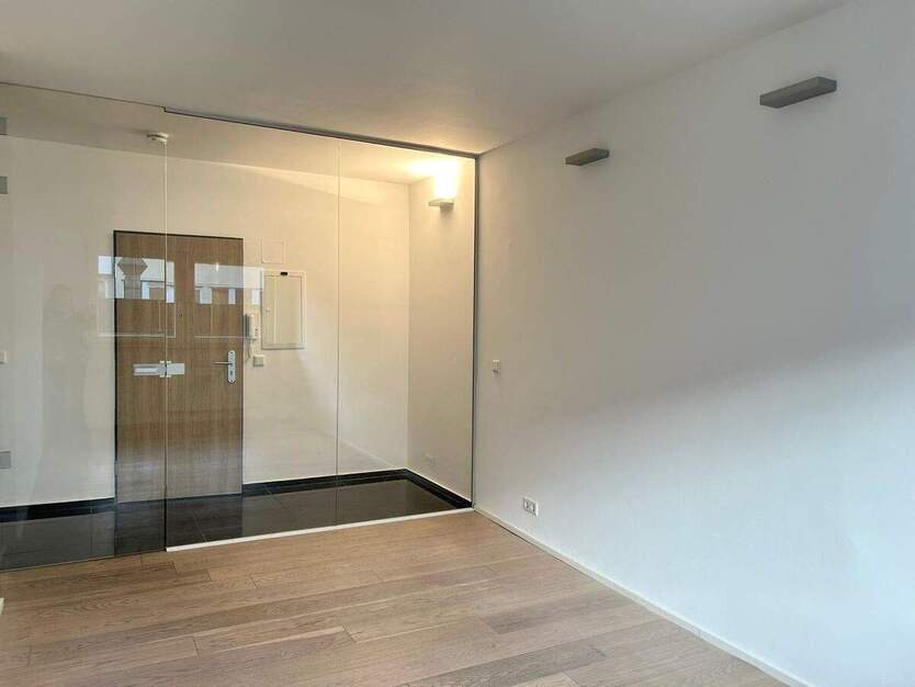 ***SINGLE WOHNUNG*** GEPFLEGTE KLEINE 2 ZIMMER WOHNUNG MIT EINBAUKÜCHE 2 zimmer