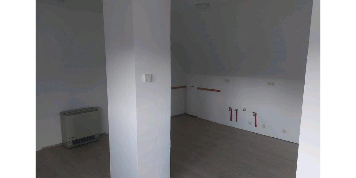 Doppelhaushälfte Ulmen - 6 Zimmer, 150 m&sup2;, 1.000&euro; | Angebot:26705293