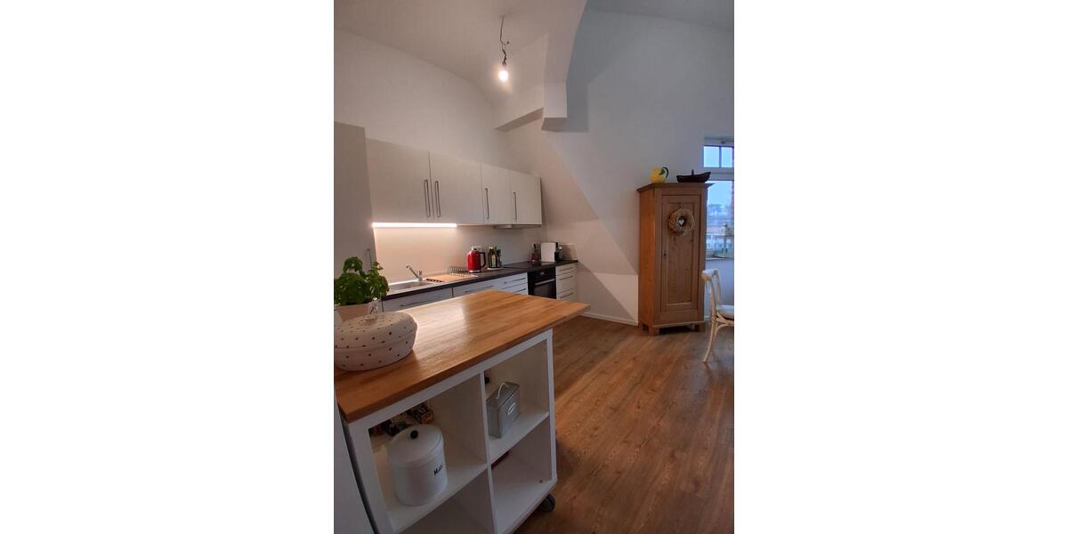 Dachgeschoßwohnung Beelitz - 3 Zimmer, 89 m&sup2;, 1.595&euro; | Angebot:26233443