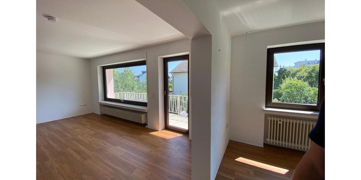Zentral gelegene 5-Zimmer-Wohnung mit Balkon in Meitingen zimmer