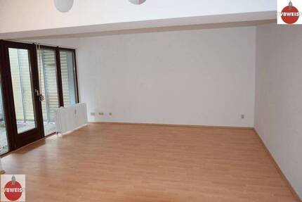 Grandiose Wohnung mit 2 Zimmern, 2 Terrassen, Duschbad und Einbauküche