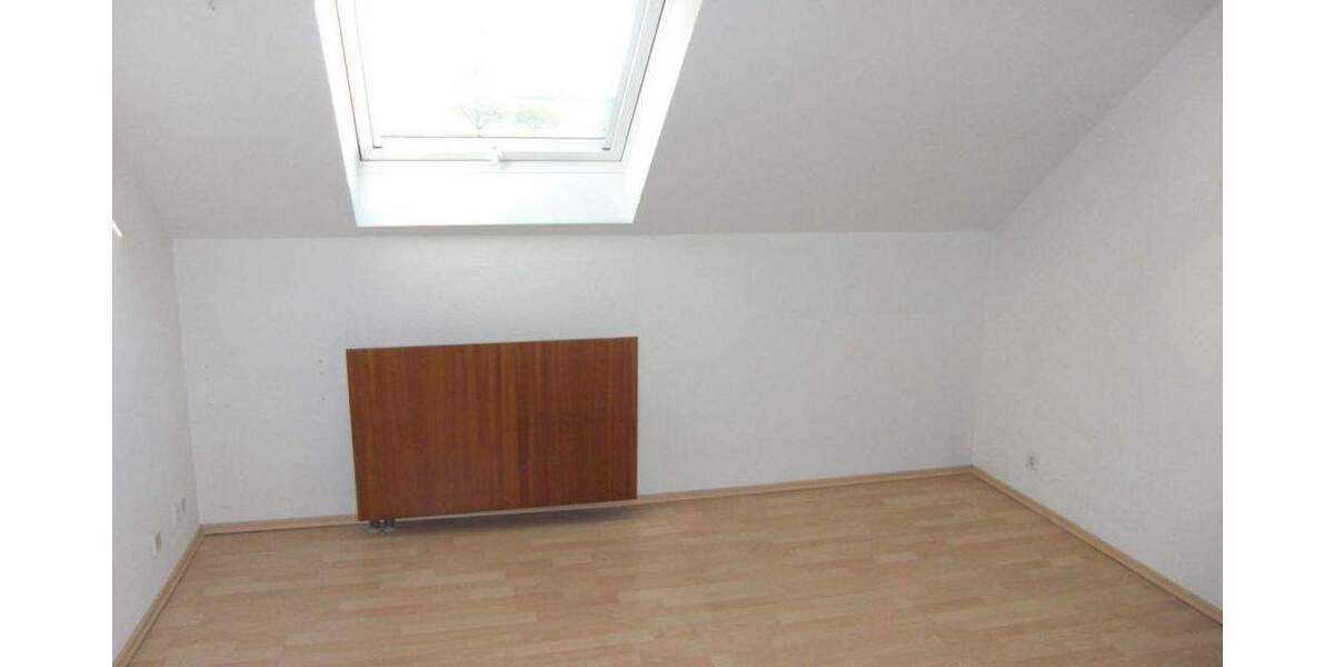 Schöne 2,5 Zi. Nichtraucher-DG-Wohnung mit EBK für 1-2 Erwachsene ohne Haustiere, ruhige Randlage 2 zimmer