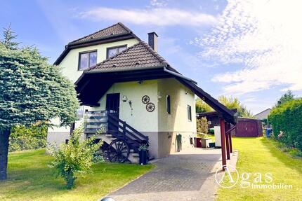 möbliertes Einfamilienhaus mit 180 m² Wohnfläche, 6 Zimmern und Pool in Ahrensfelde zimmer