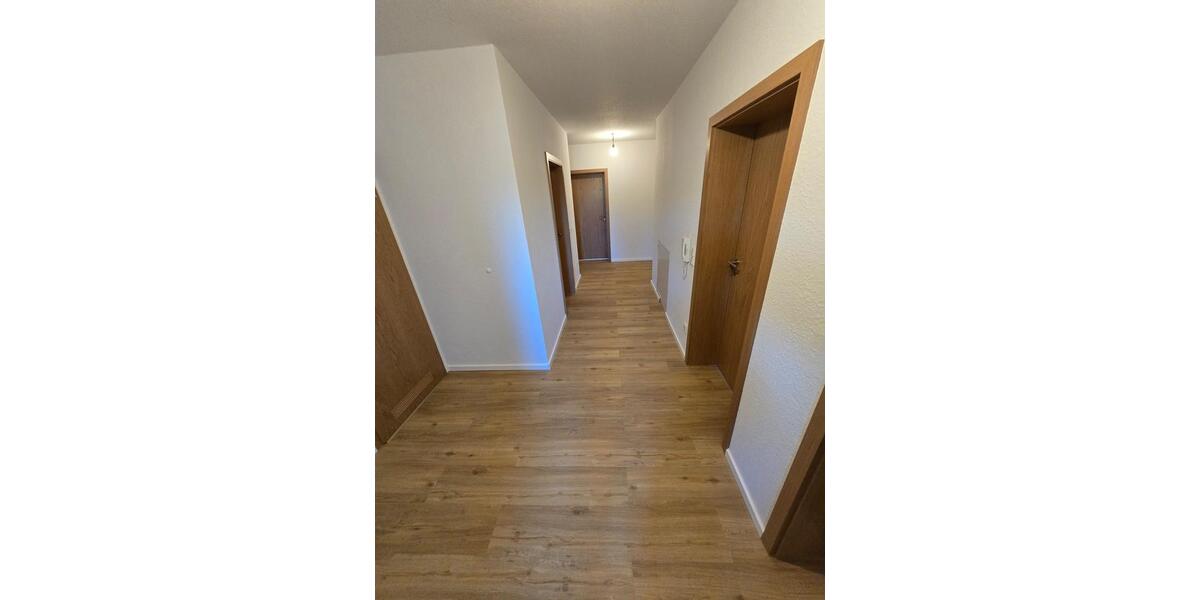 Etagenwohnung Bad Endbach - 5 Zimmer, 121 m&sup2;, 949&euro; | Angebot:26494179