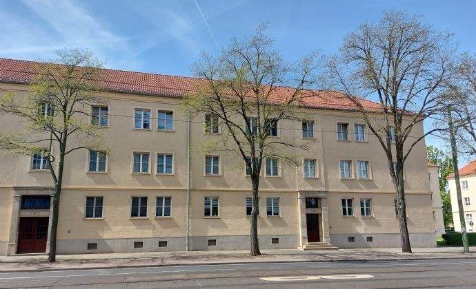 Etagenwohnung Dessau-Roßlau Innenstadt - 2 Zimmer, 69 m&sup2;, 497&euro; | Angebot:26672262