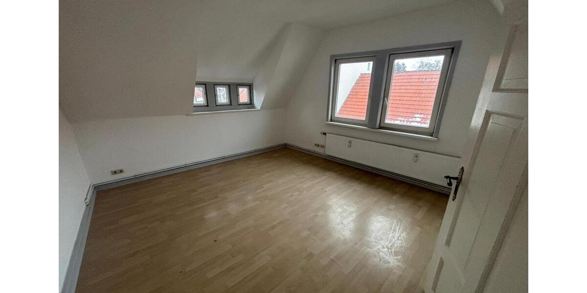 Etagenwohnung Salzwedel - 3 Zimmer, 85 m&sup2;, 390&euro; | Angebot:25841704