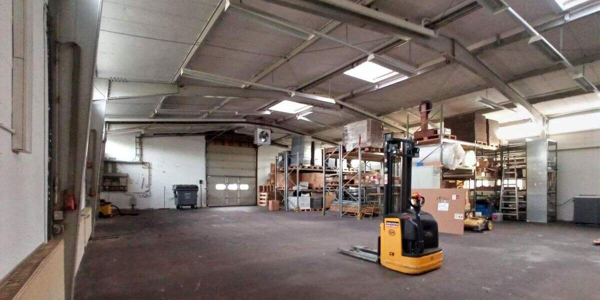 Attraktive Lagerhalle mit Büroanbau in Vellmar zimmer
