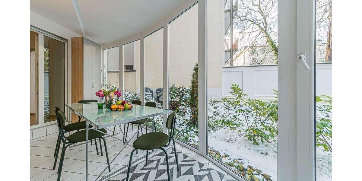 Etagenwohnung Frankfurt am Main Westend-Süd - 2 Zimmer, 70 m&sup2;, 2.090&euro; | Angebot:25275687