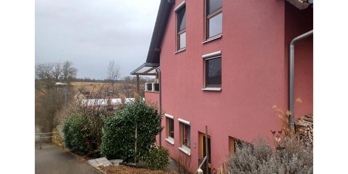 Erdgeschoßwohnung Bretten - 3 Zimmer, 83 m&sup2;, 850&euro; | Angebot:24868677