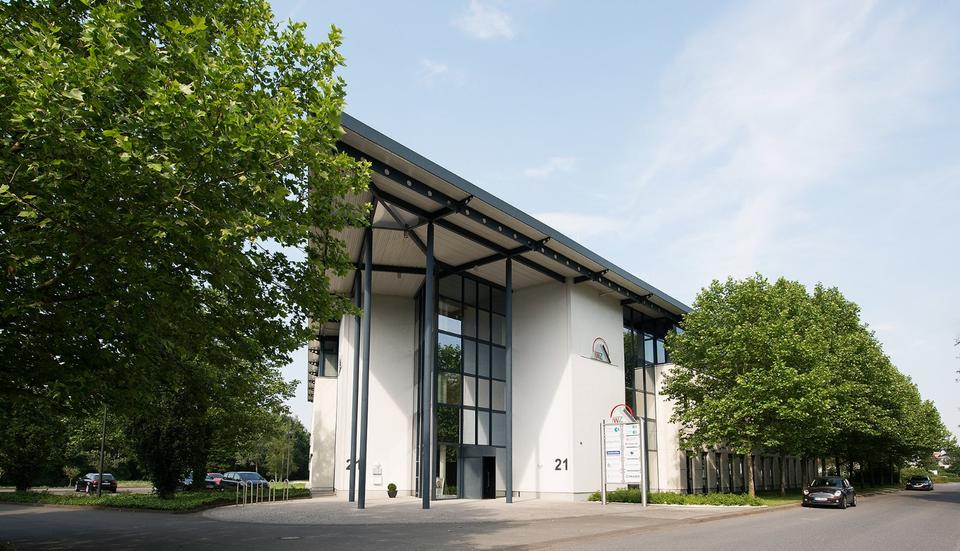 Ab Frühjahr verfügbar: Repräsentative Bürofläche mit 12 Räumen zimmer