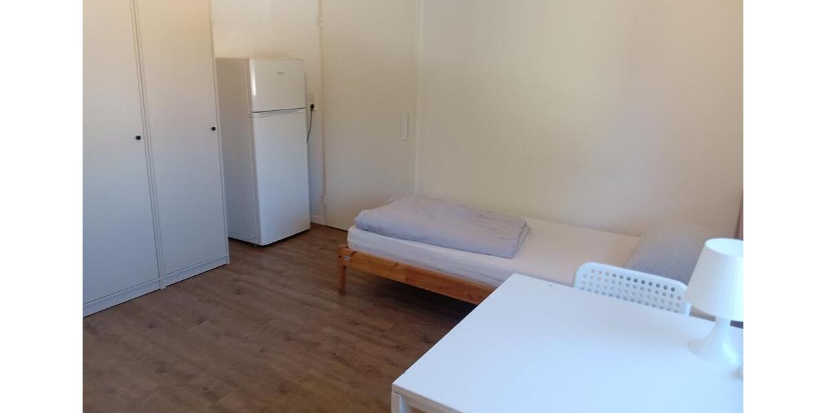 Wohnen auf Zeit Karlsruhe Hagsfeld - 4 Zimmer, 20 m&sup2;, 450&euro; | Angebot:25552275