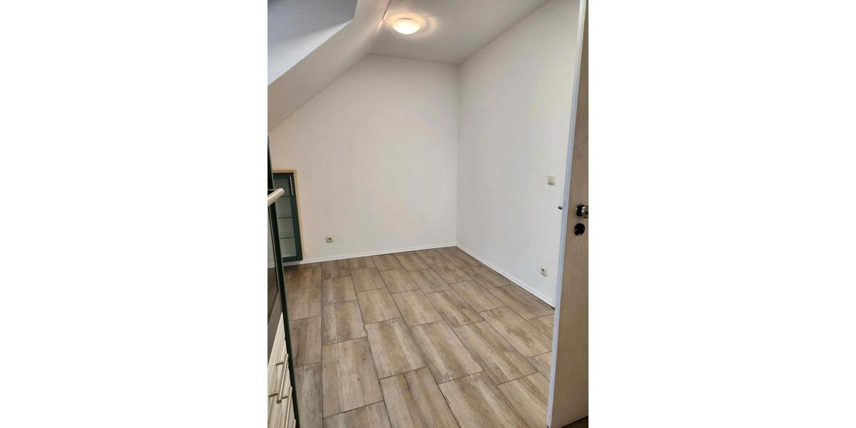 Etagenwohnung Trostberg - 3 Zimmer, 72 m&sup2;, 830&euro; | Angebot:26604812