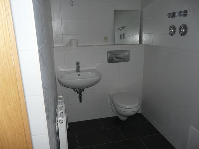 Erdgeschoßwohnung Crimmitschau - 2 Zimmer, 67 m&sup2;, 320&euro; | Angebot:25989867