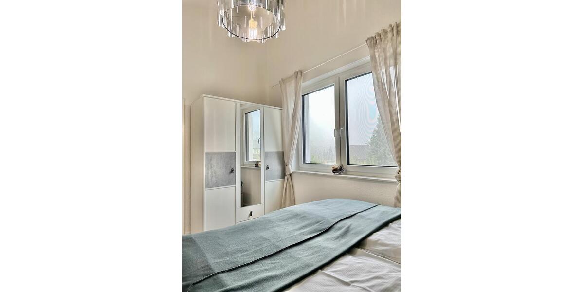 Wohnen auf Zeit Oldenburg Kreyenbrück - 5 Zimmer, 145 m&sup2;, 149&euro; | Angebot:24536048