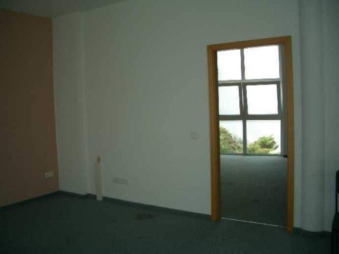 Kleine Gewerbeeinheit über 2 Etagen in Zeulenroda nach umfangreicher Sanierung zu vermieten 3 zimmer